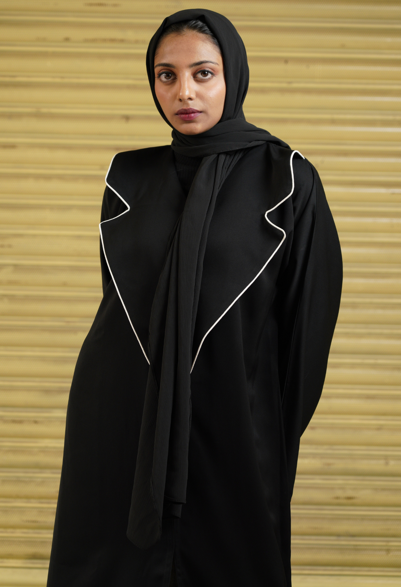 Black Front Open Abaya With Suited Lapel