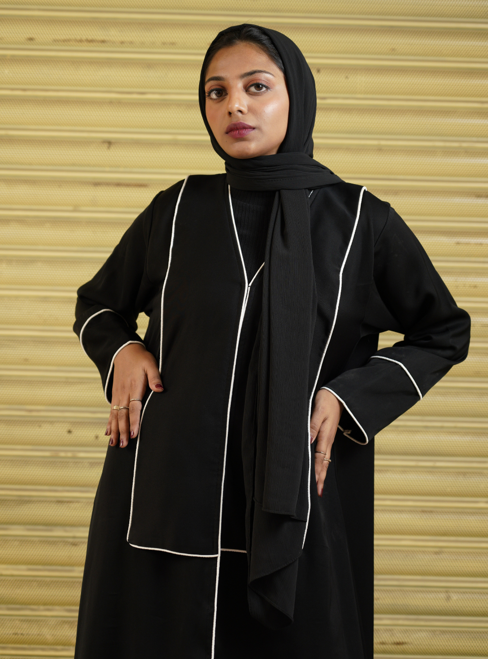 Black Front Abaya With Rectangle Lapel