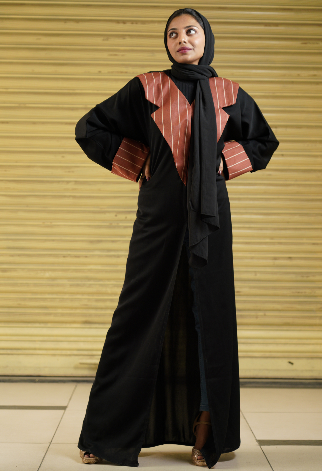Black Front Open Abaya With Suited Lapel
