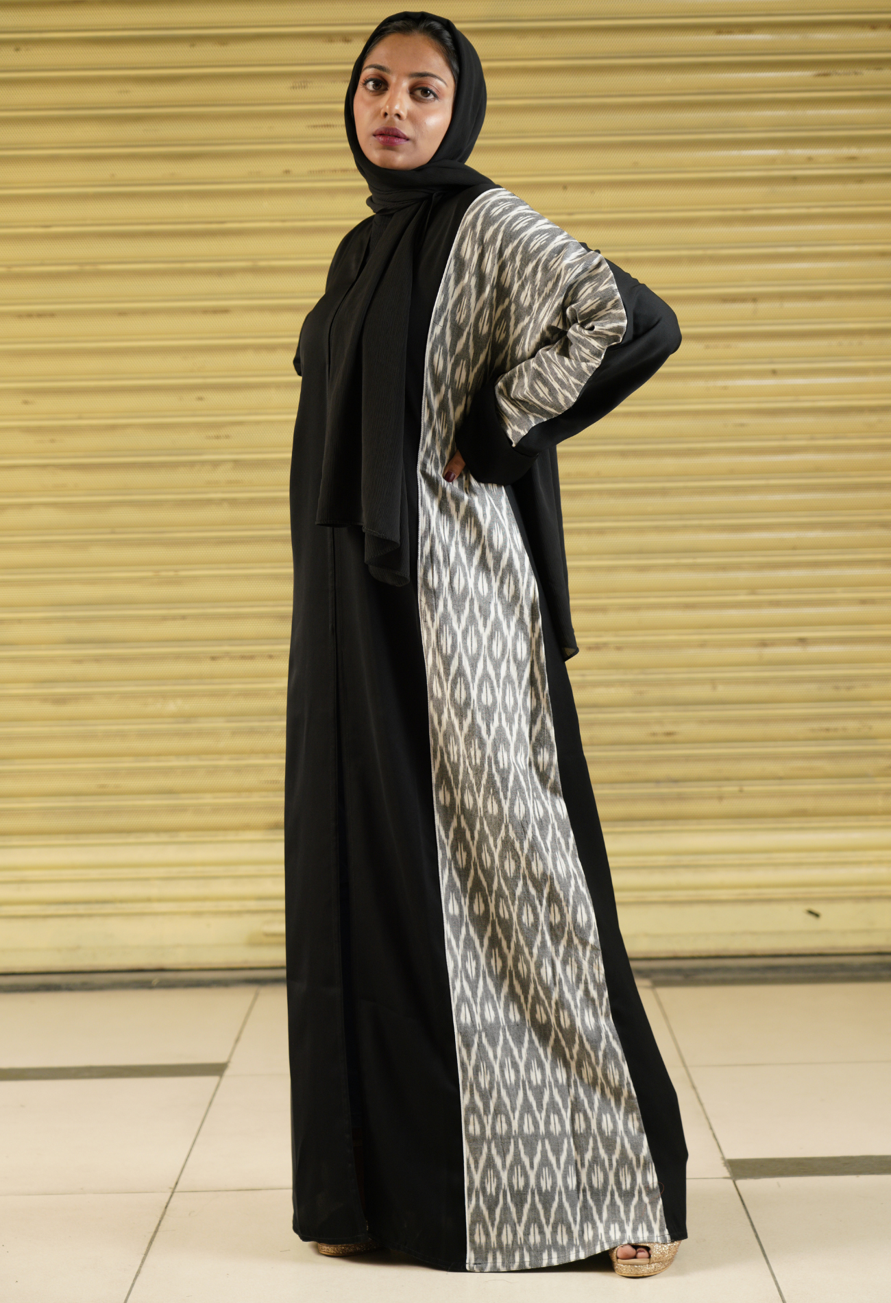 Ikkat Two Tone Front Open Abaya