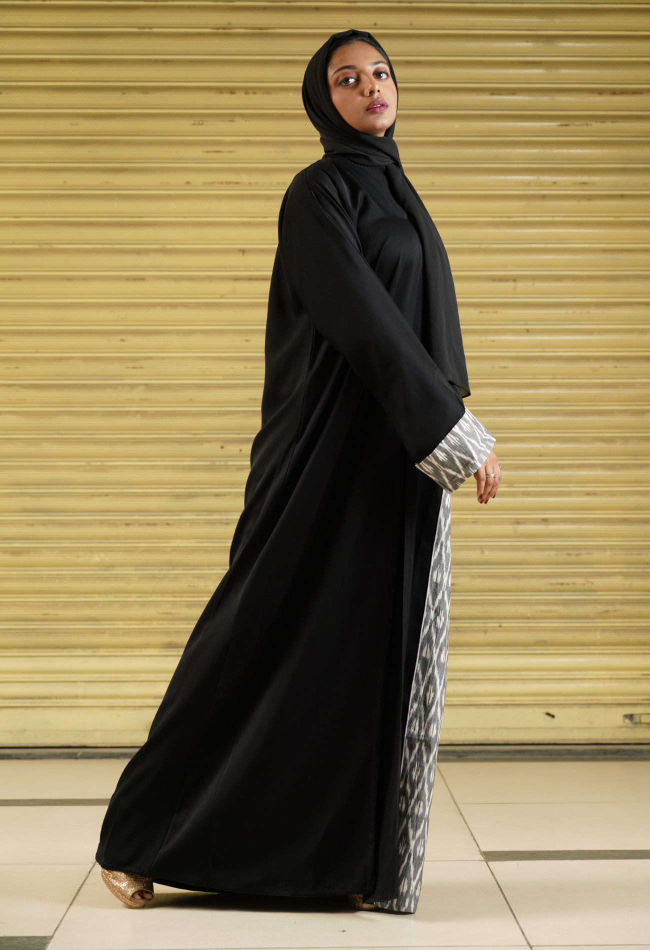 Ikkat Two Tone Front Open Abaya