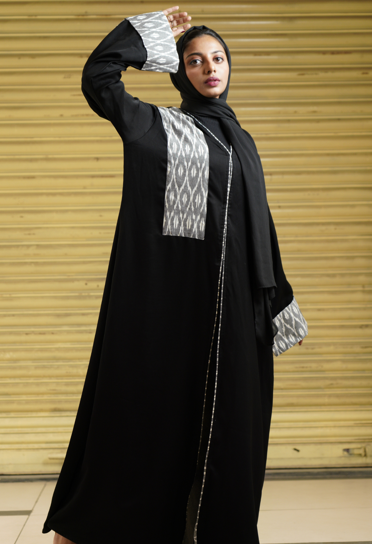 Black Front Open Abaya With Ikkat Strip And Piping